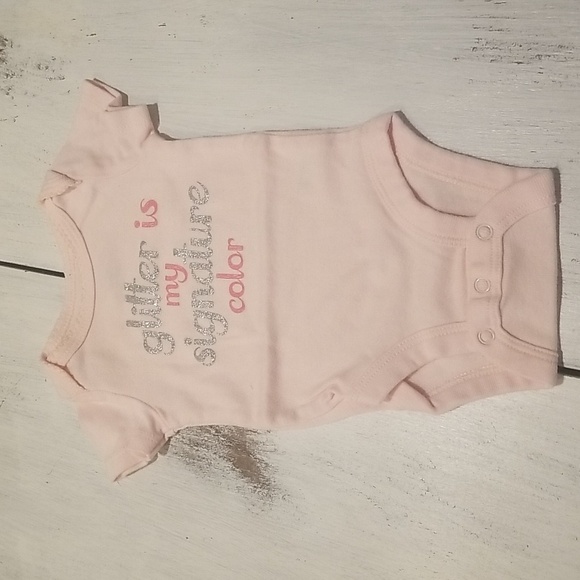 **Baby Girls Sleepers & Onesies Bundle Size 0-3 Months - Picture 5 of 5